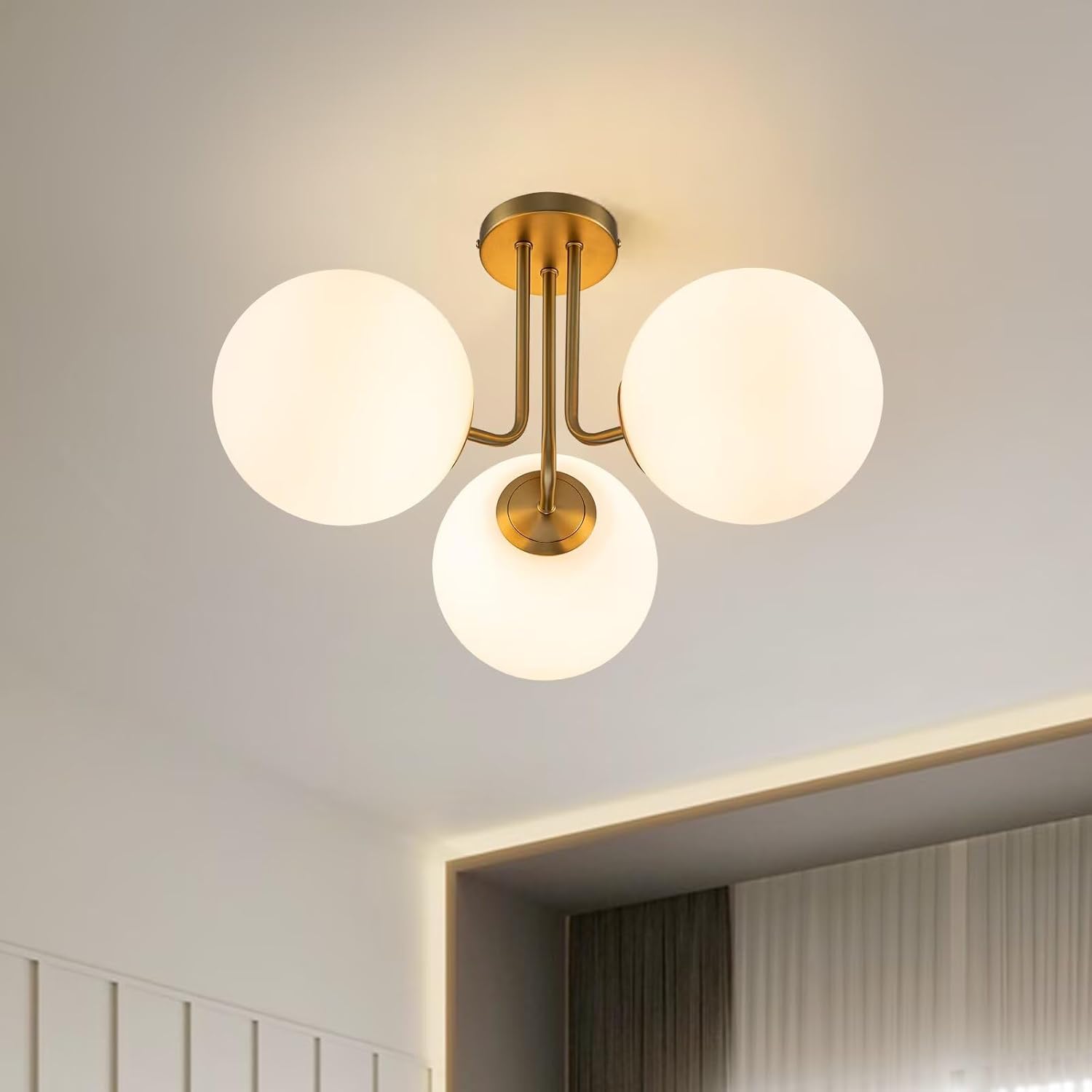 OYIPRO Moderne Deckenleuchte, Glaskugel-Kronleuchter, 3-flammig, goldfarben, halbbündige Deckenleuchte für Wohnzimmer, Schlafzimmer, Flur, Beleuchtungskörper, Decken