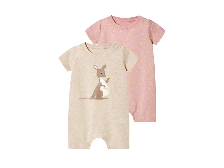 2 baby pyjama's