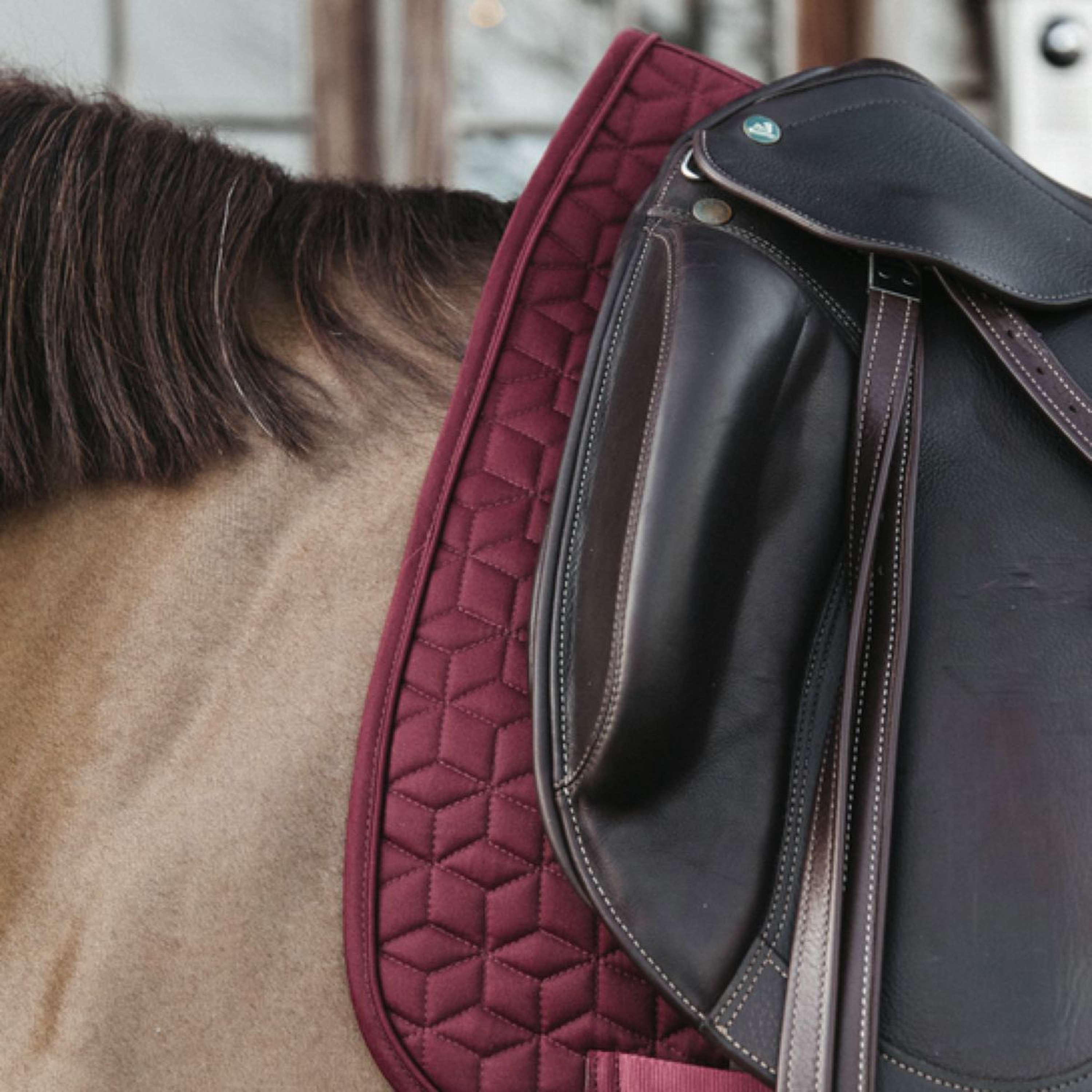 Kentucky Zadeldekje Classic Dressuur Bordeaux