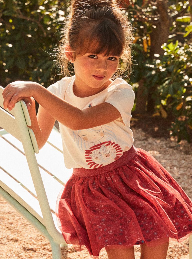 T-shirt rose avec fillette