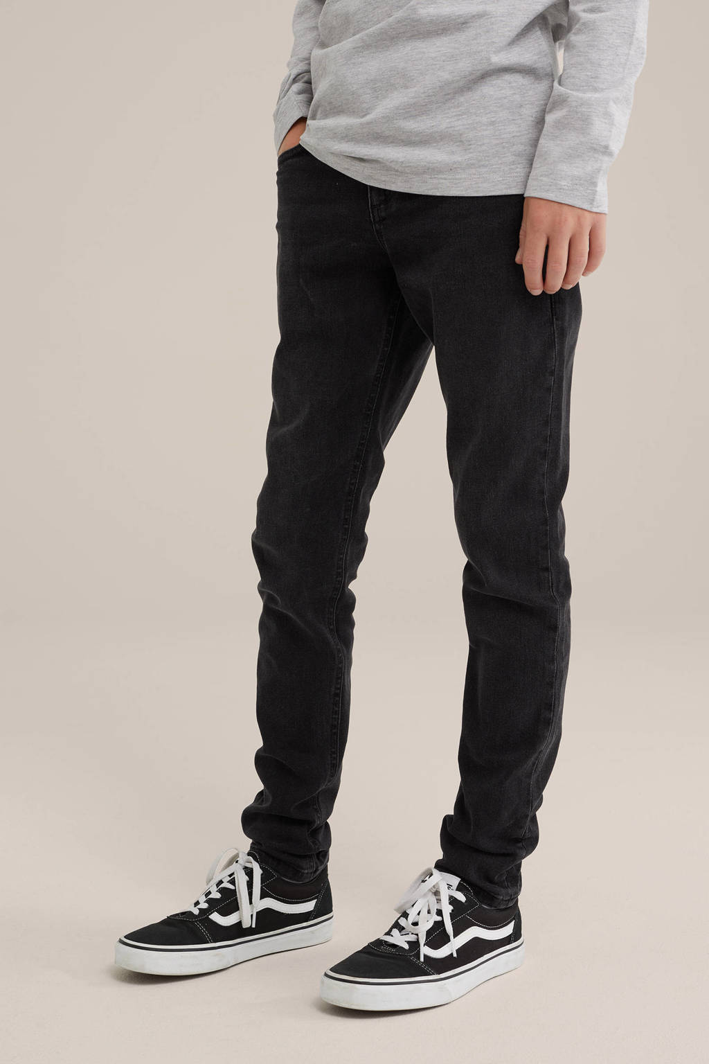 WE Fashion slim fit jeans black faded