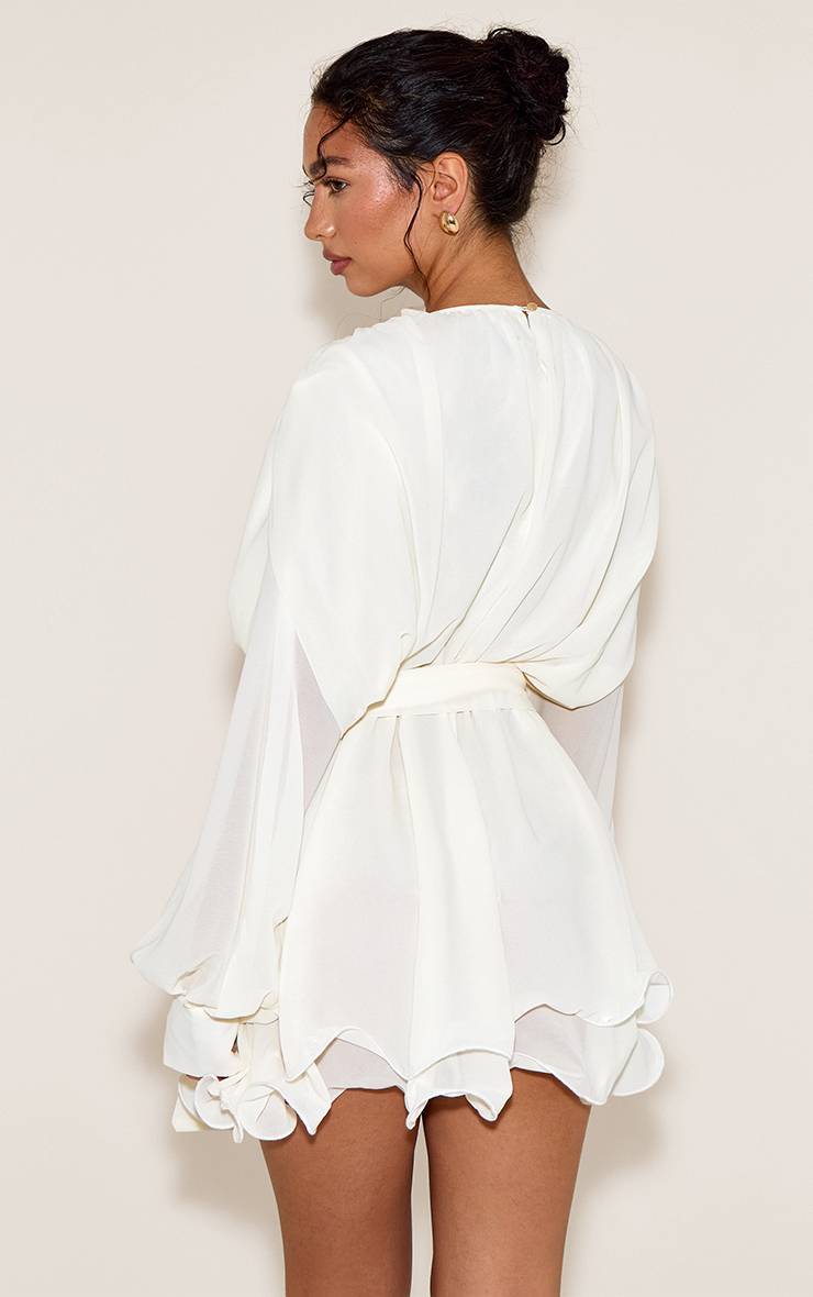 Crème Robe Droite À Manches Longues Fluide Avec Détail Nœud
