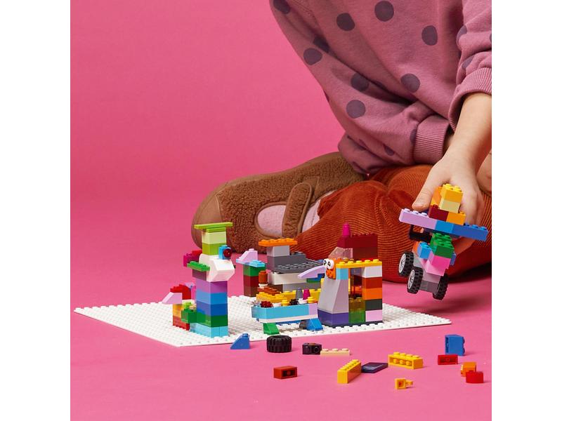 LEGO® Classic Weisse Bauplatte 11026 Bodenplatte zum Bauen, Spielen und Ausstellen!