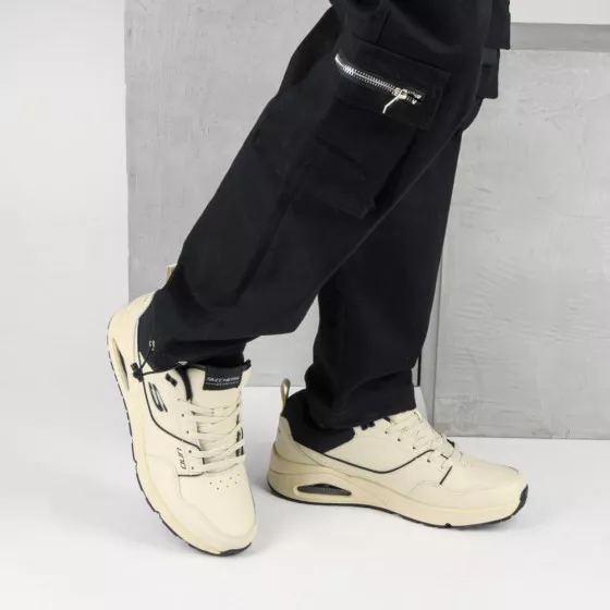 Baskets BLANC SKECHERS Uno Suroka