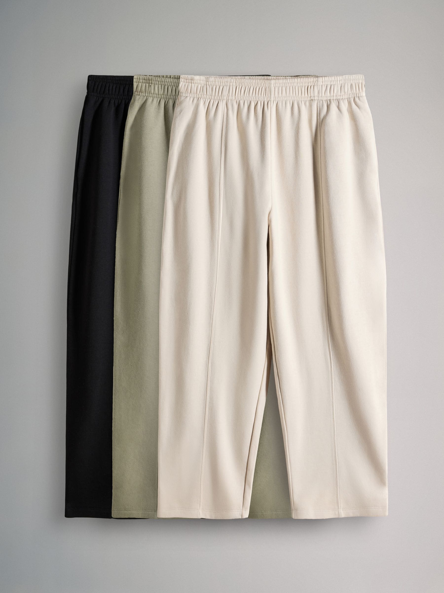 The Set 3 Pack Barrel Leg Joggers