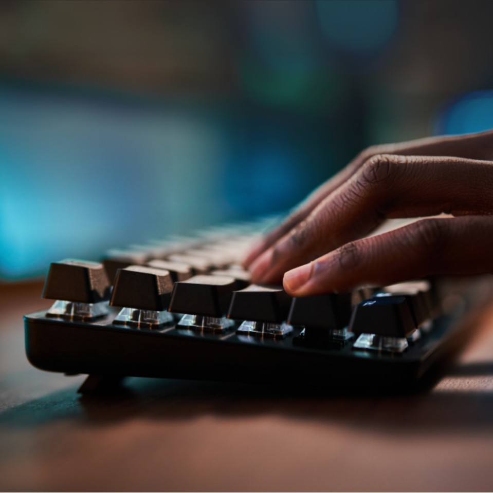 Logitech - G413 TKL SE Mekanisk Gaming Tastatur - Sort (Nordic)