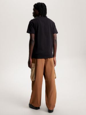 Camiseta de bolso com estampa camuflada de floresta