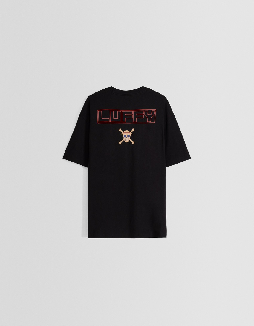 Camiseta de manga curta com estampa de One Piece e modelagem quadrada.