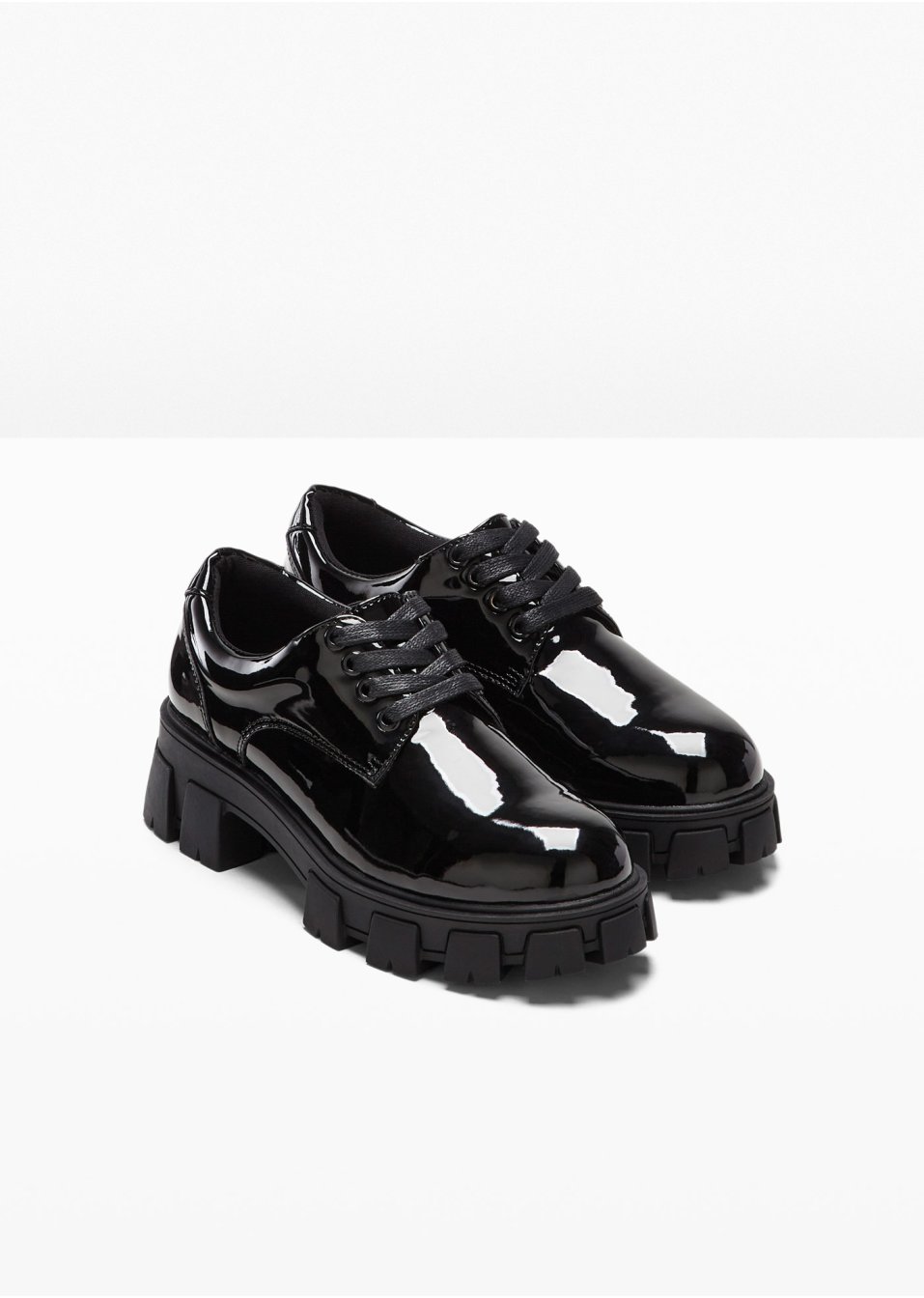 Chaussures à lacets