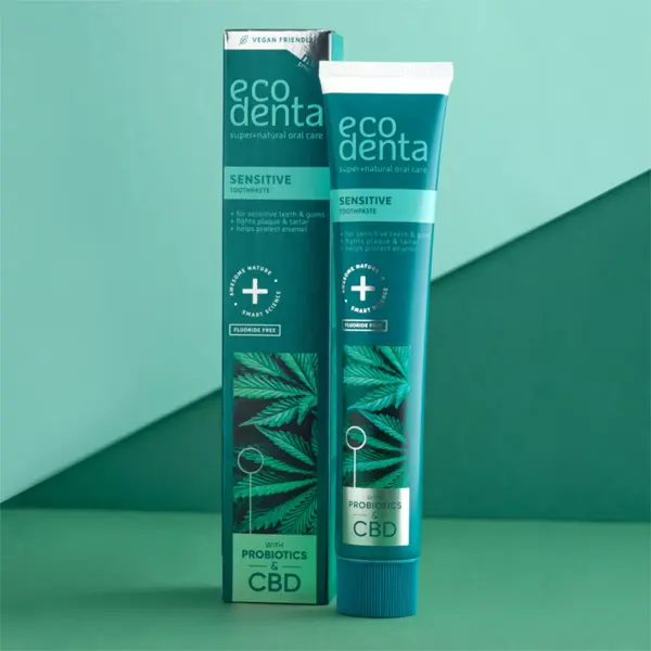 Pasta de dentes Ecodenta Expert com CBD e probióticos para dentes sensíveis 75ml