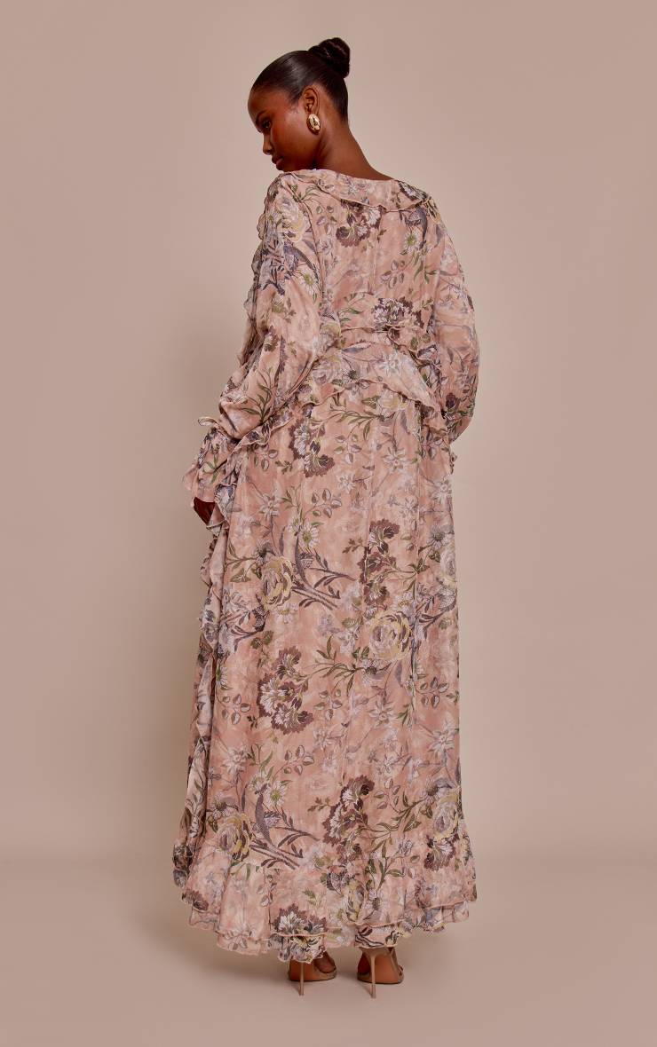 Rose Pâle Robe Longue À Imprimé Fleuri Avec Décolleté Plongeant Et Volants Extrêmes
