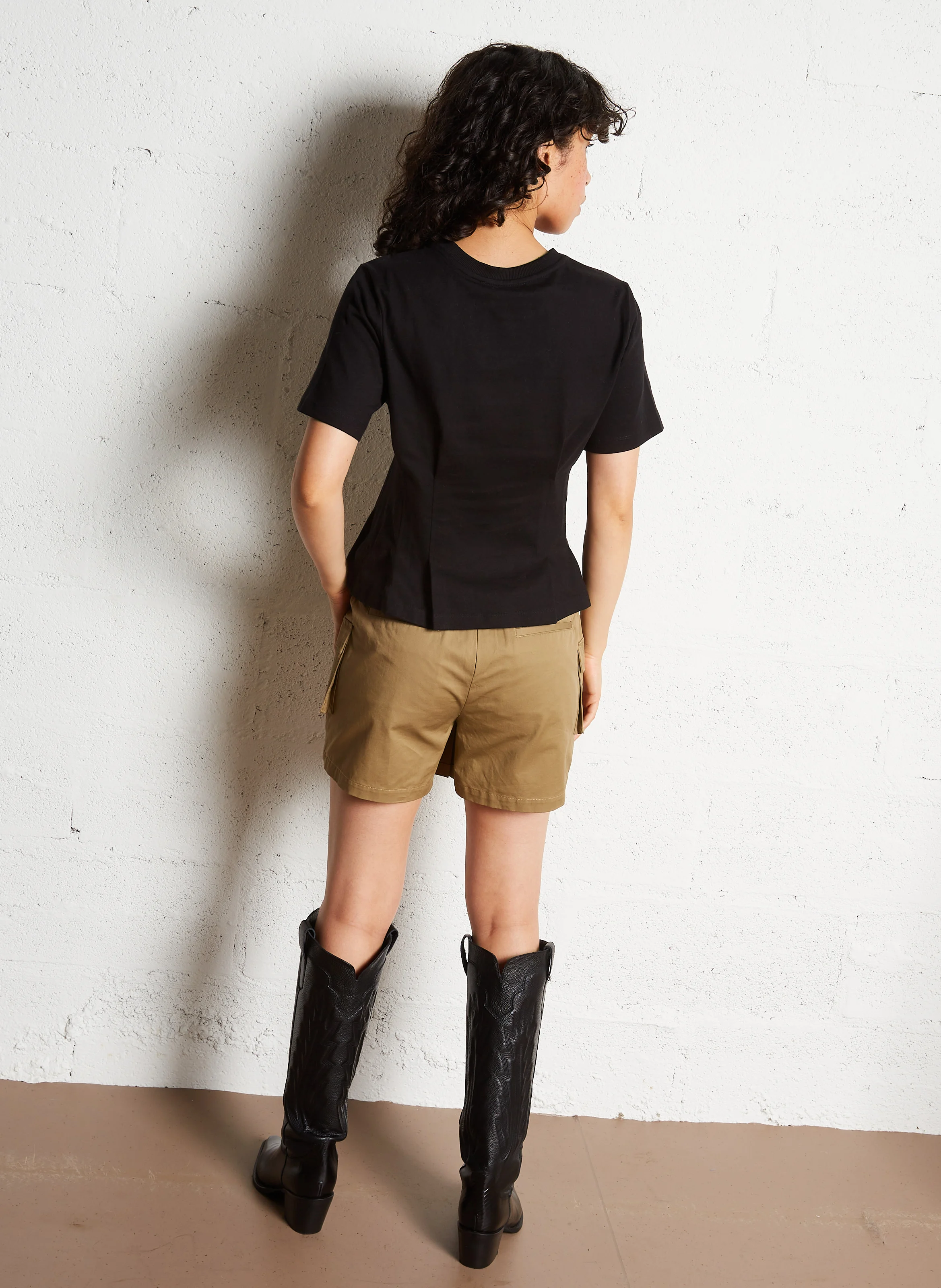 EDWIN - Tee-shirt col rond cintré en coton | Noir
