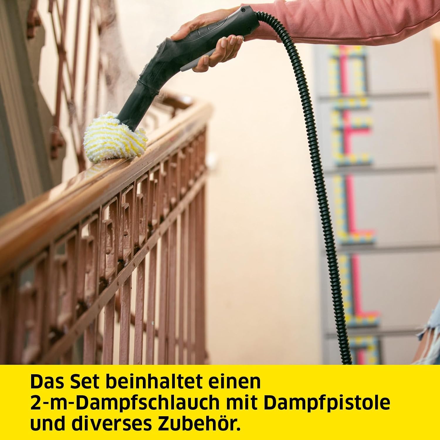 Kärcher Dampfreiniger SC 2 EasyFix, Dampfdruck: 3,2 bar, Aufheizzeit: 6,5 min., Leistung: 1.500 W, Flächenleistung: 75 m², Tank: 1 l, mit Bodenreinigungsset EasyFix, Düsen und Mikrofaserbezug, Weiss