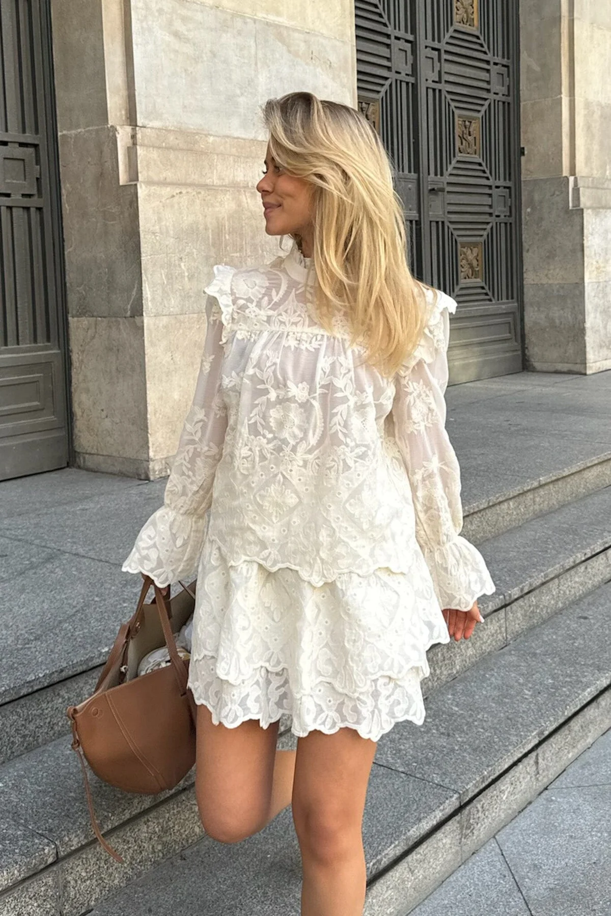BYIC Ellinoric Lace Mini Skirt
