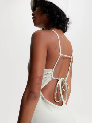 Vestido midi justo com amarração nas costas