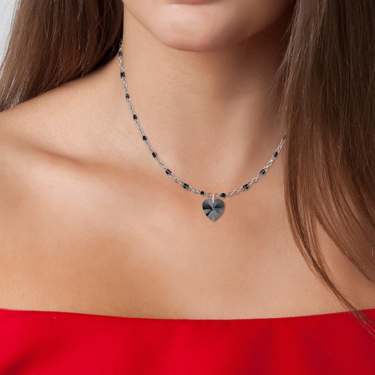 Collier coeur perles noires orné d'un Cristal scintillants SC Crystal en Acier Rhodié argenté