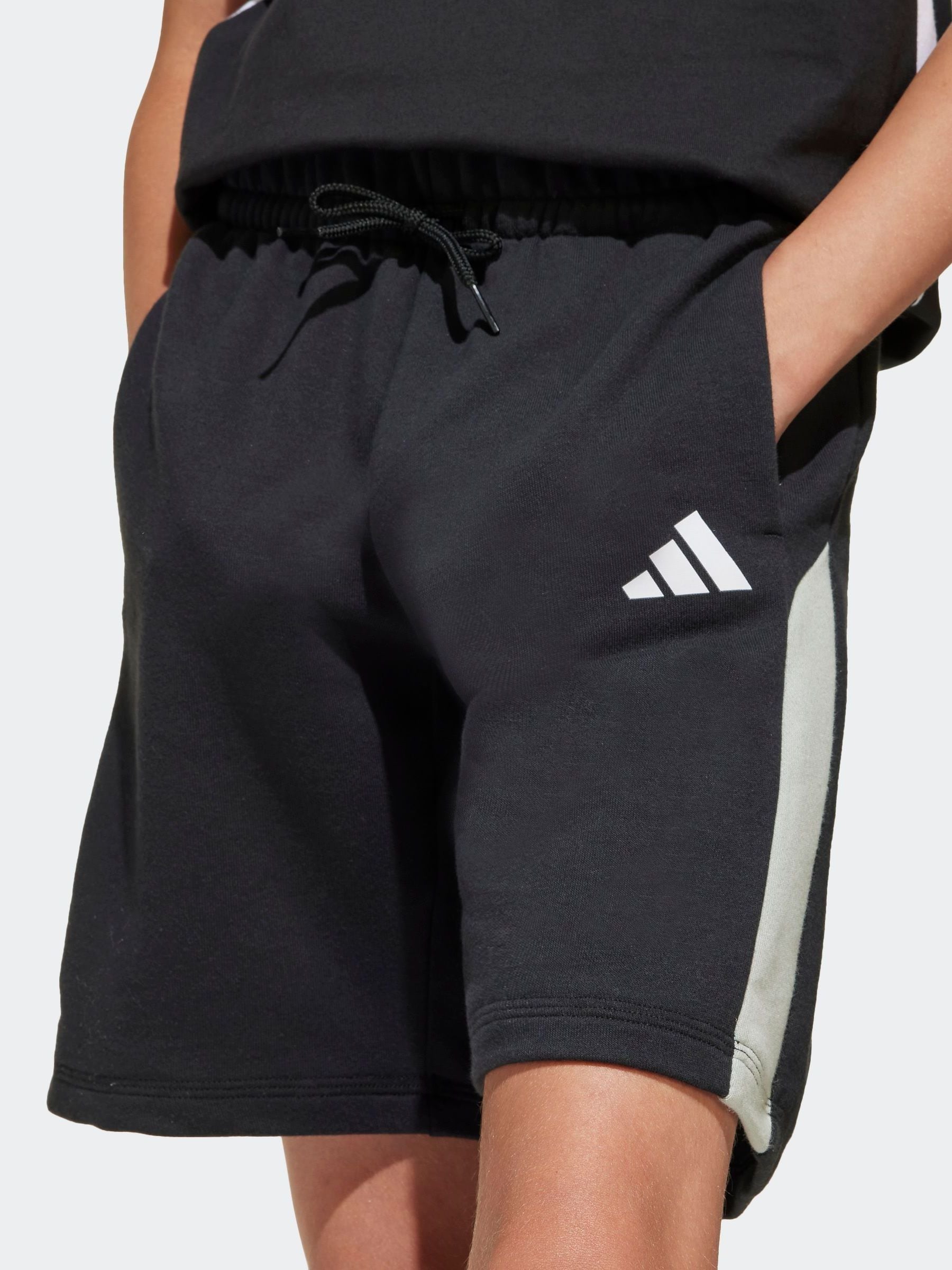 Zwart - adidas Essentials Kleurblok Kindershorts