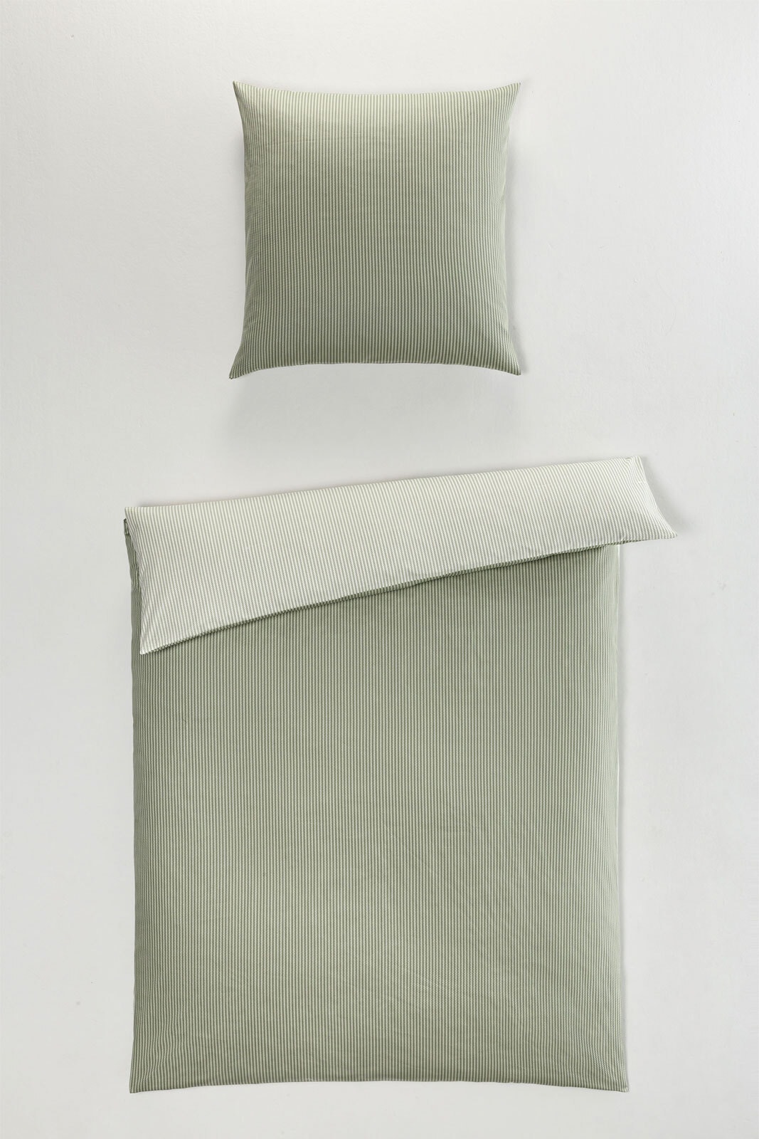 casaNOVA Satin-Bettwäsche DALIA 135 x 200 cm grün