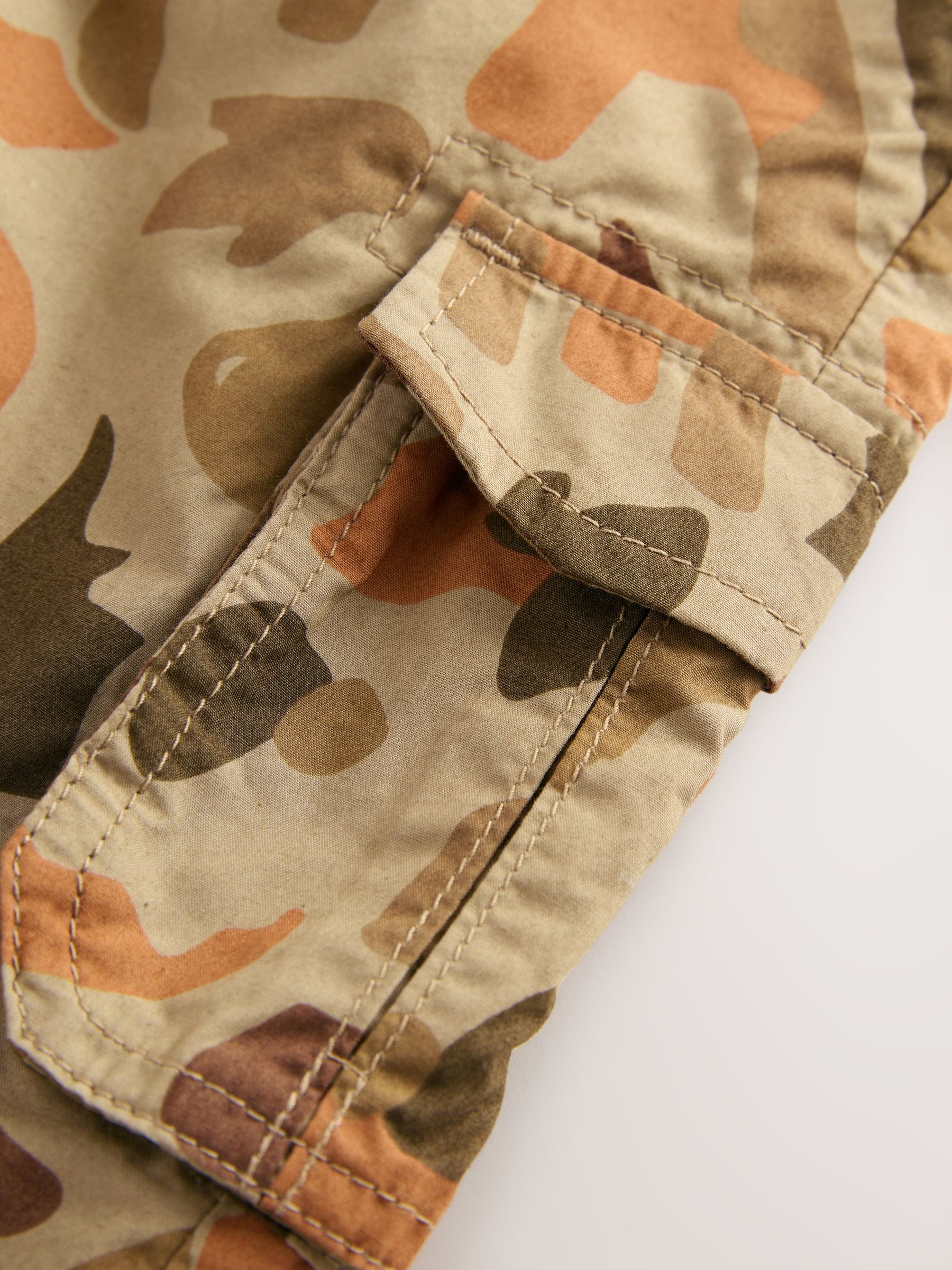 Kaki camouflage dino Print - Gevoerde cargobroek (3 mnd- 7 jr)