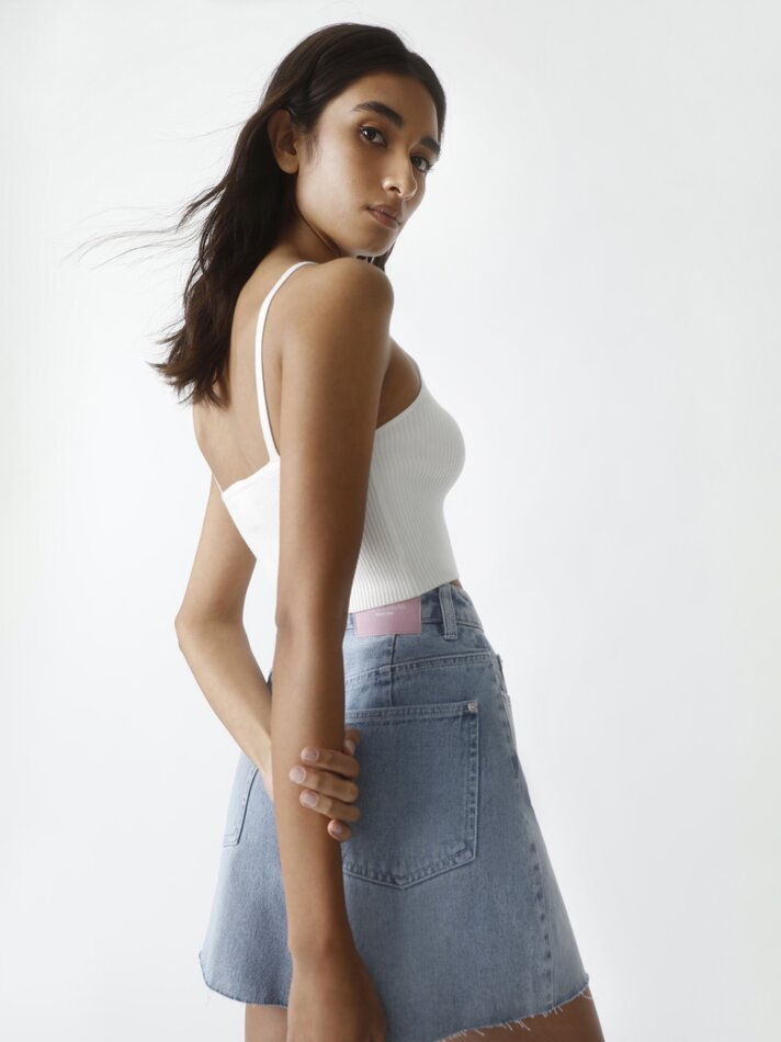 Bermuda jeans com pregas - Azul índigo claro