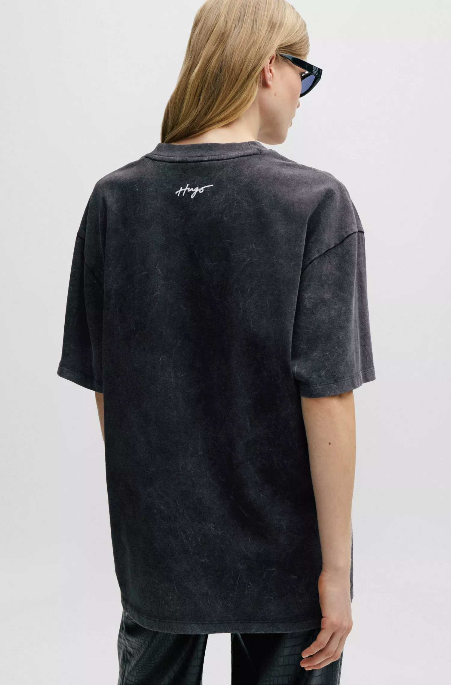 Camiseta HUGO vermelha de modelagem oversized em malha de algodão com estampa sazonal.