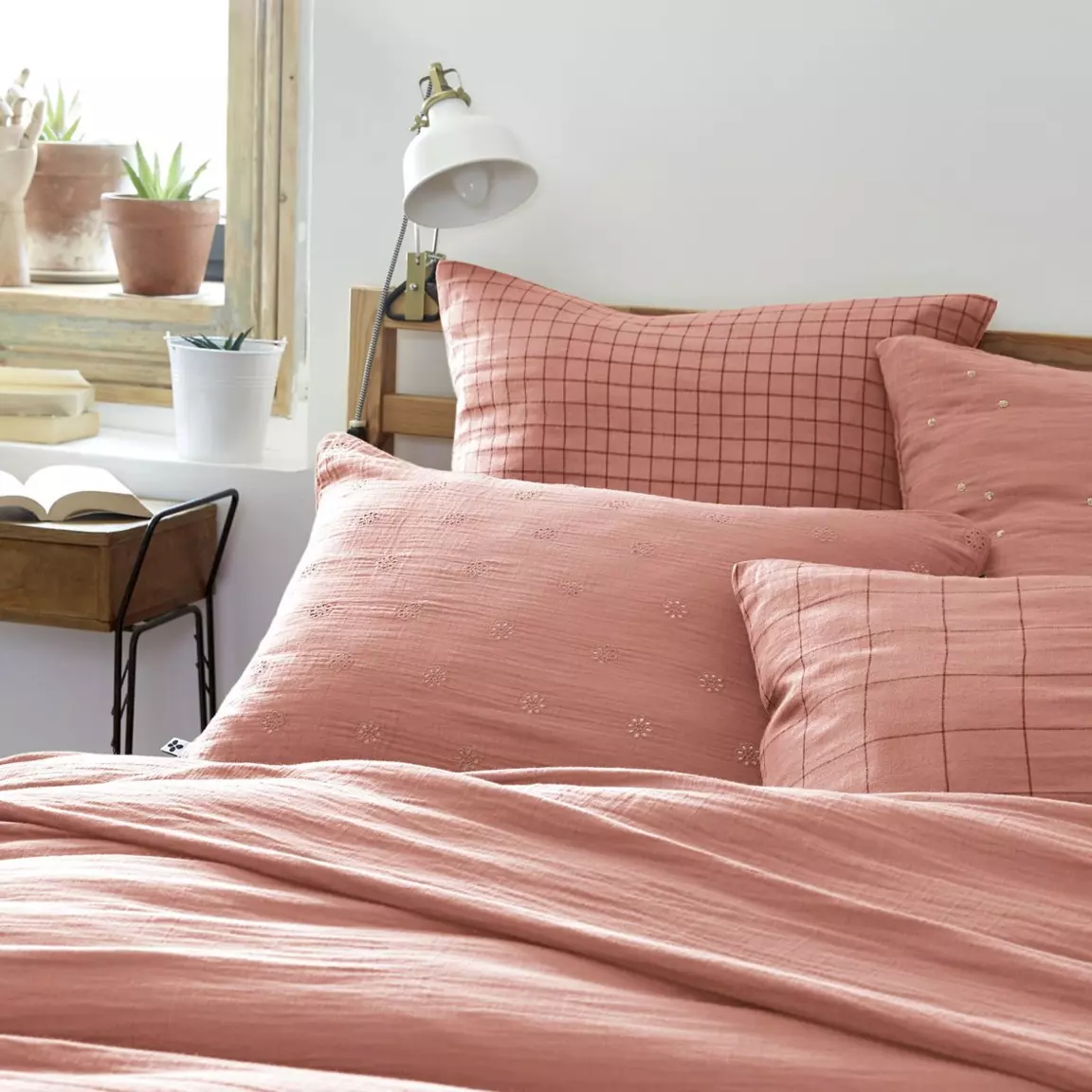 Taie d'oreiller carrée gaze de coton (60 x 60 cm) Gaïa Mix Rose pêche