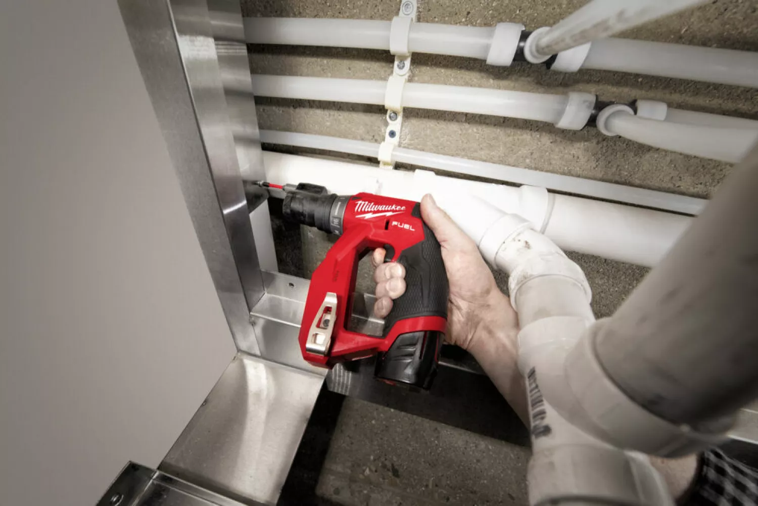 Milwaukee M12 FDDXKIT-202X 12V Li-Ion accu boor-/schroefmachine set (2x 2.0Ah accu) in HD-Box - 34Nm