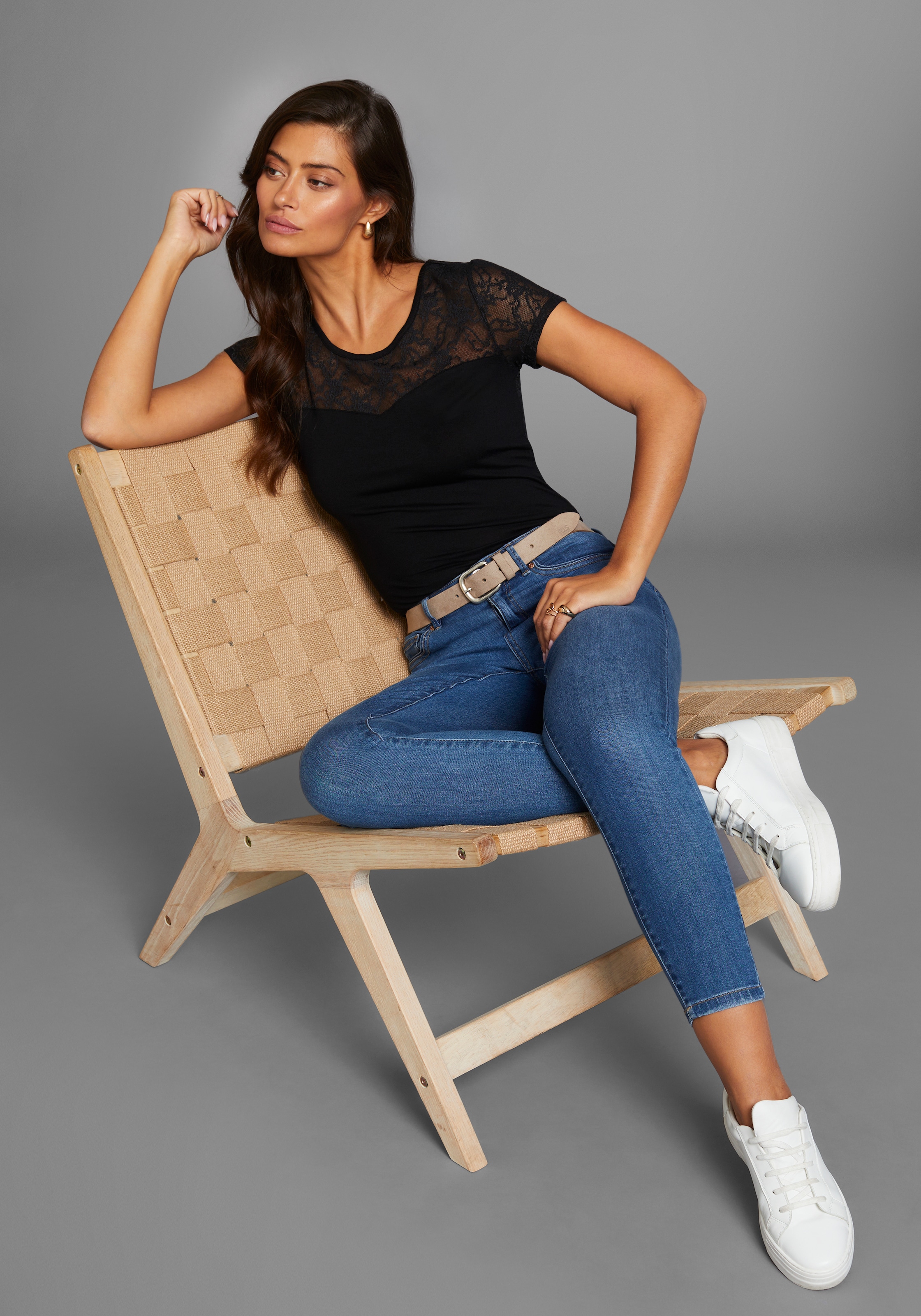 Melrose Rundhalsshirt , Kurzarm,  hüftlange Passform,  feminin geschnitten