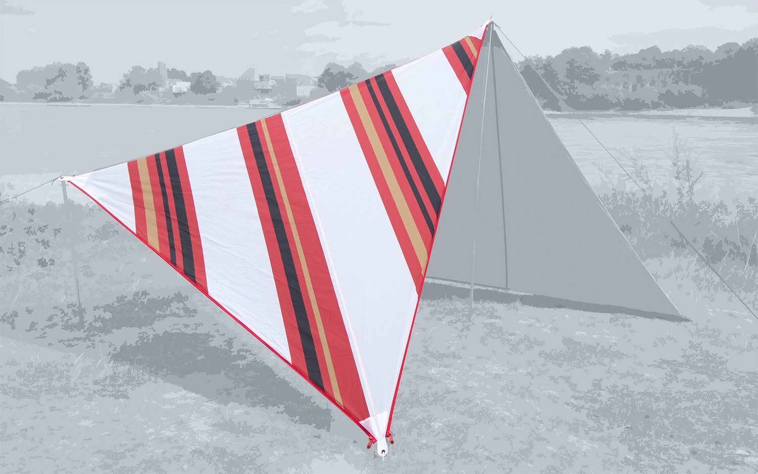 Bent Sonnensegel / Tarp Canvas Allover Set inklusive Stahlaufstellstange Oriental stripe white / zipper red