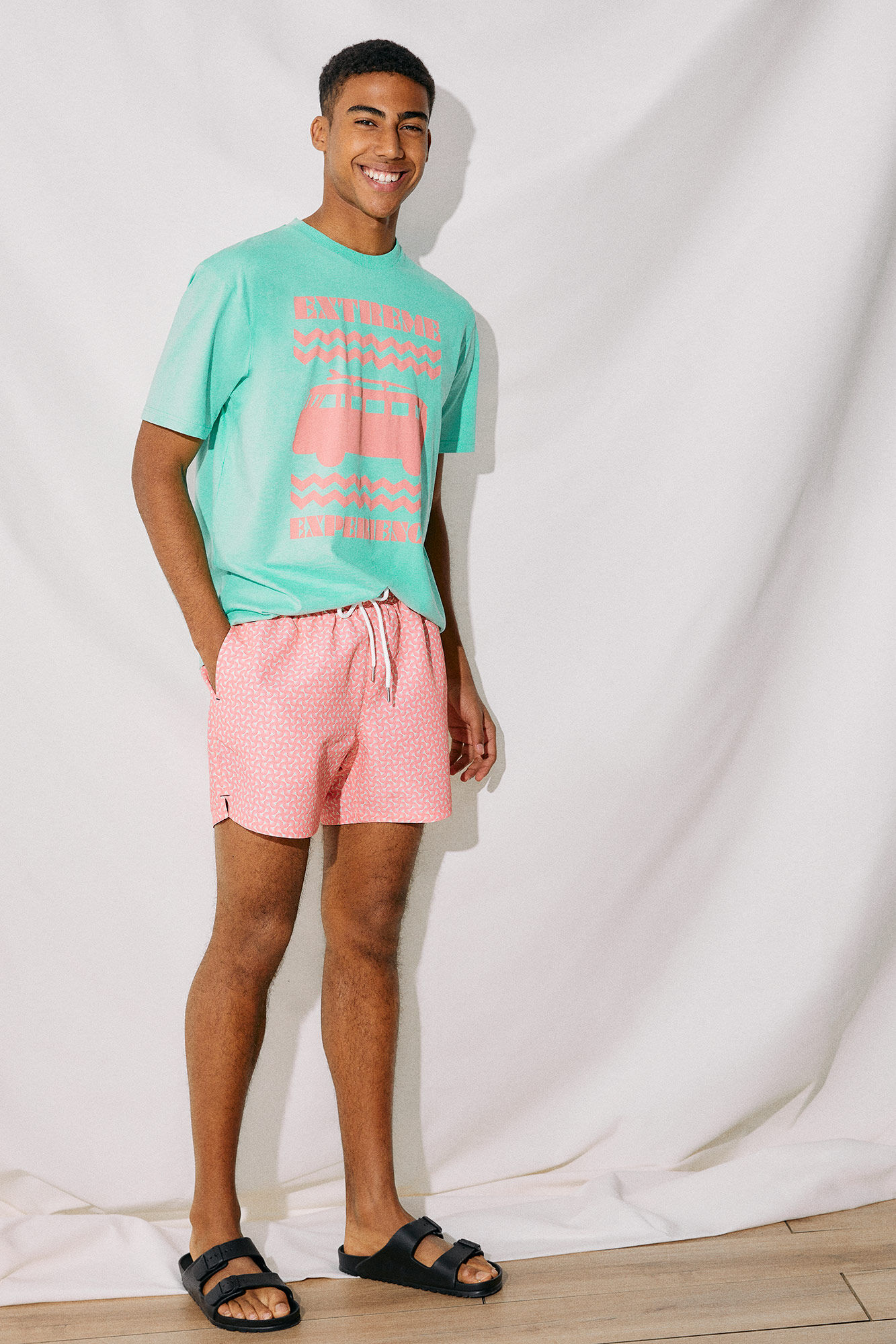 Maiô estampado com bolso pequeno com zíper - estampa laranja