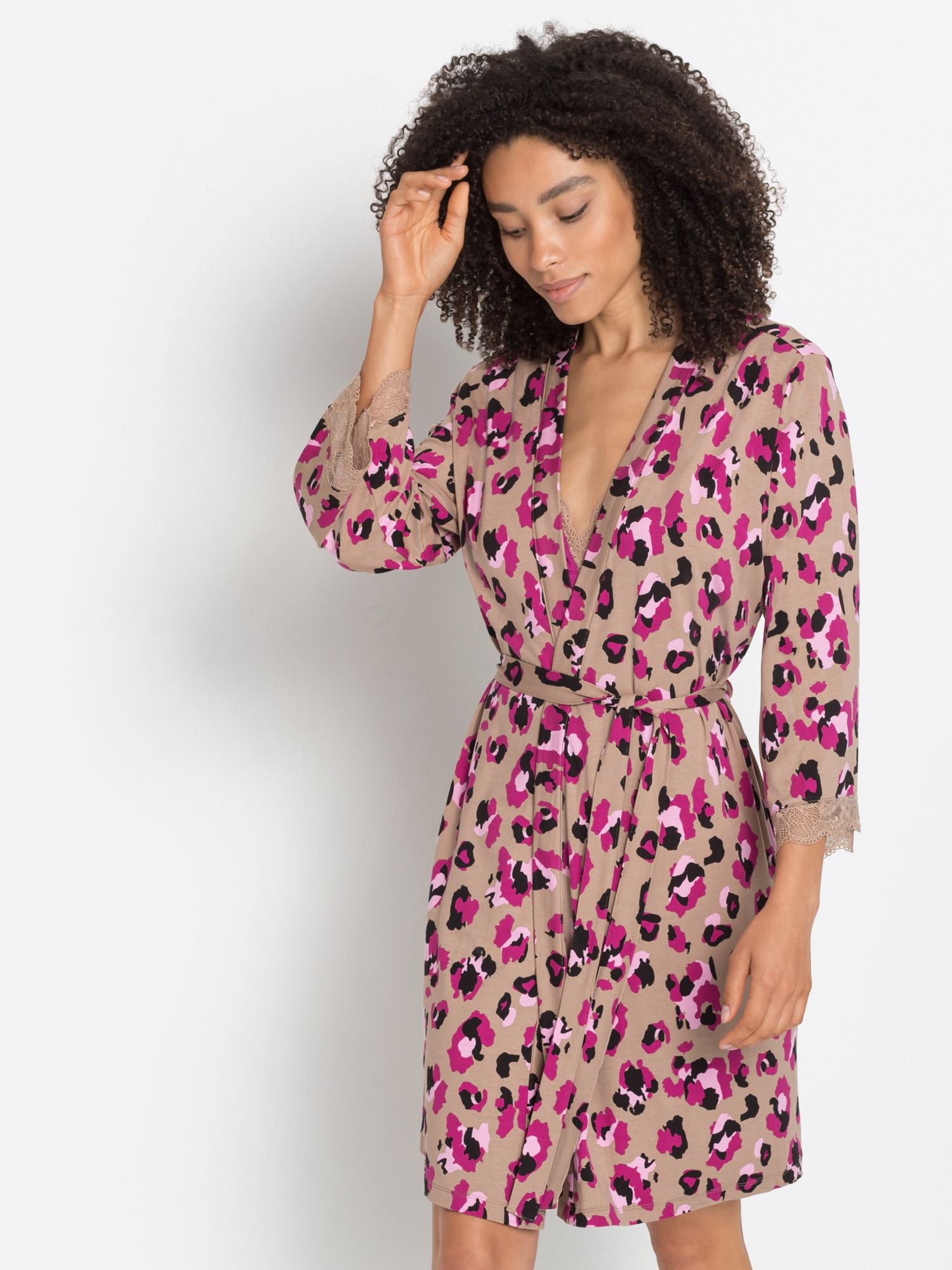 LASCANA Kimono, 1 Stk. mit schönen Spitzendetails