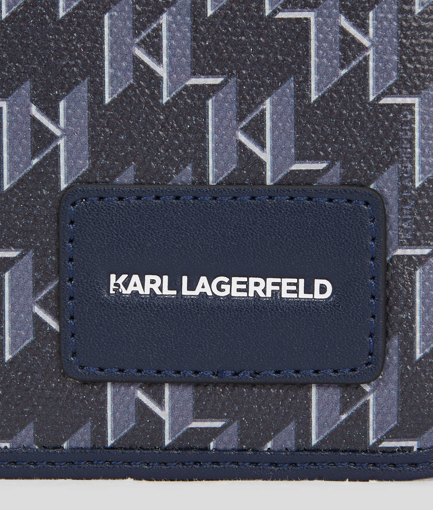 PORTE-PASSEPORT K/VOYAGE - Monogramme bleu marine