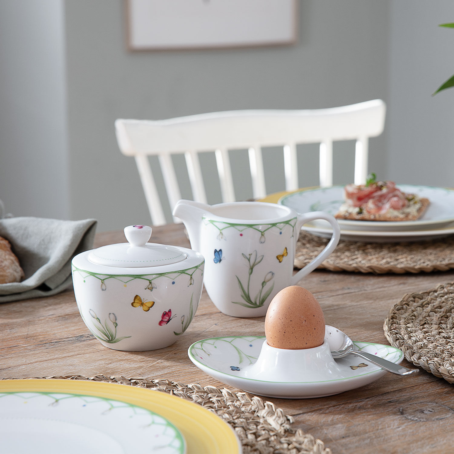 Colourful Spring Creamer Green, 7.2 oz, Premium Porcelain