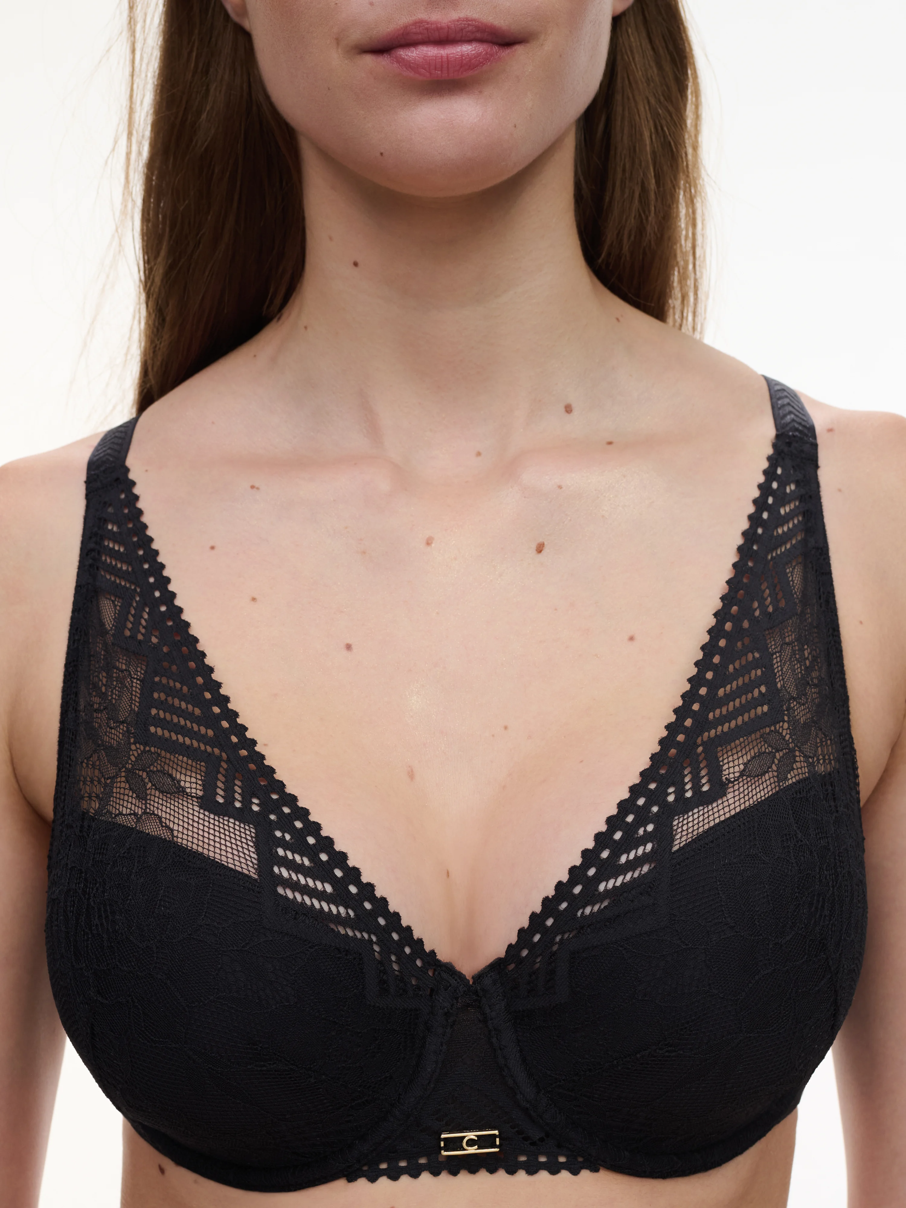 ORIGINS - Soutien-gorge spacer plongeant en dentelle | Noir