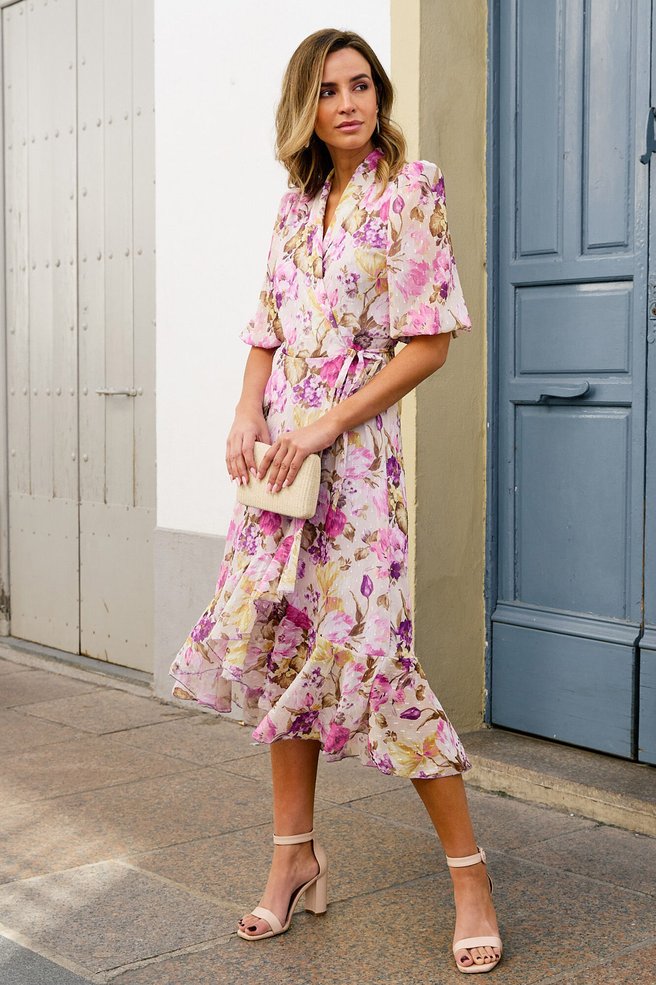 Vestido envelope com estampa floral em tom cru - Marfim