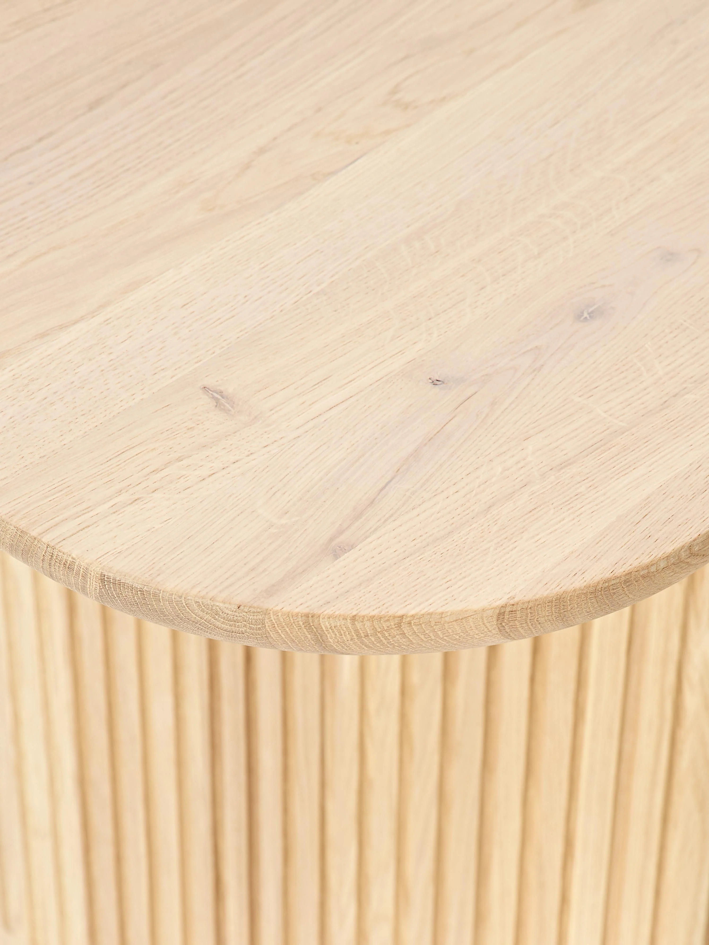 Eikenhouten eettafel Jolka, in verschillende formaten
