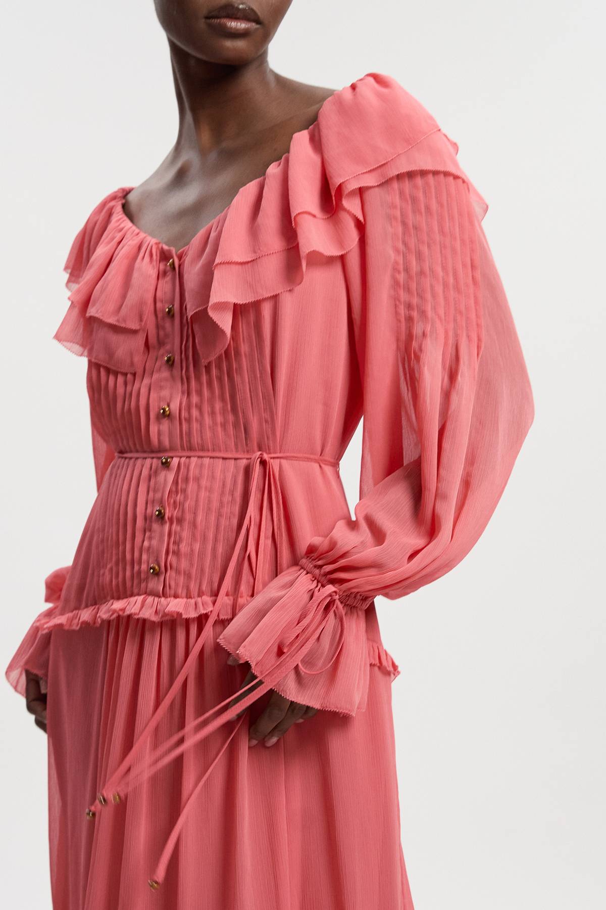 KarenMillen Robe Maxi en Georgette Froissée Tissée à Volants Devant