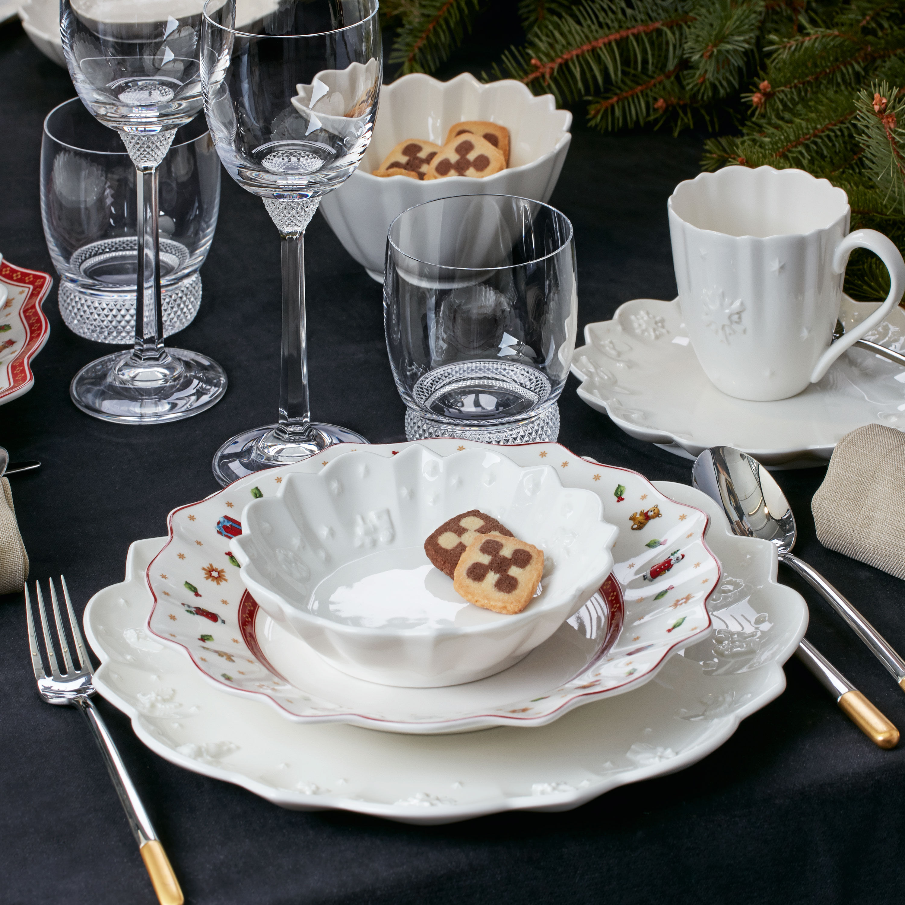 Toy's Delight Royal Classic Cake platter White, 9.7'', Premium Porcelain