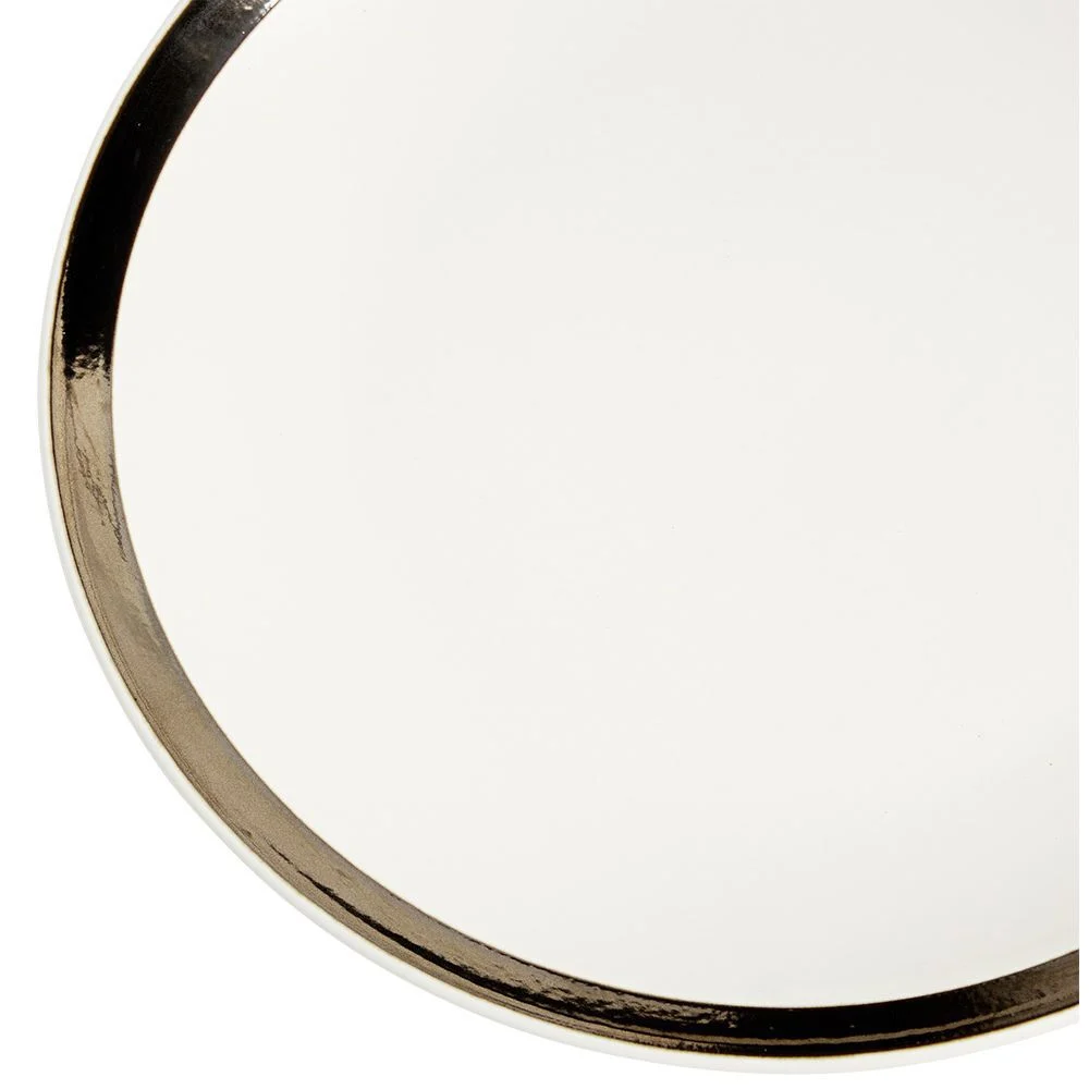 Assiette plate en faïence avec liseré doré