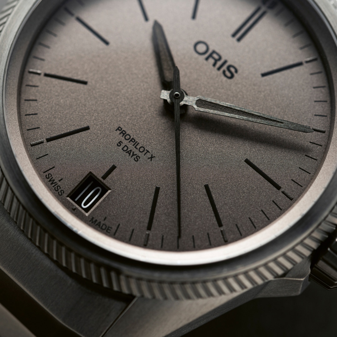 Oris ProPilot X Calibre 400 Grau