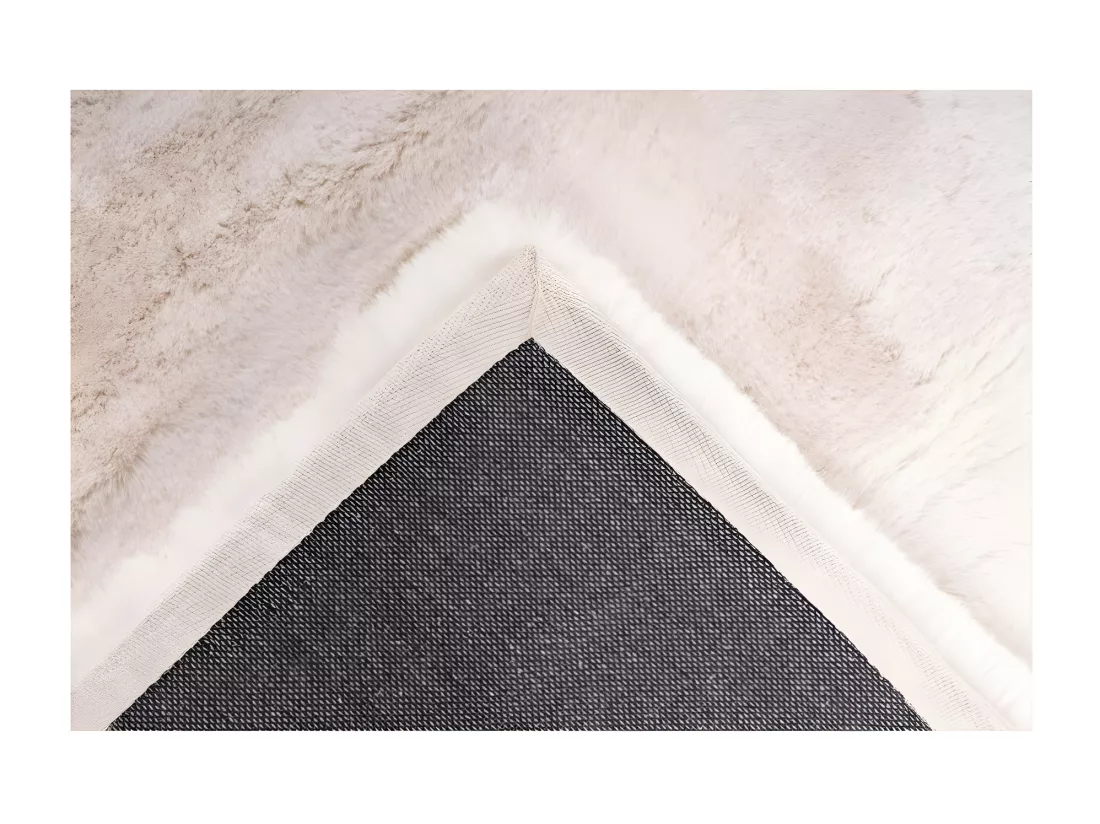 Tapis 150x80cm, design E009Y coloris ivoire - Confort et élégance pour votre intérieur