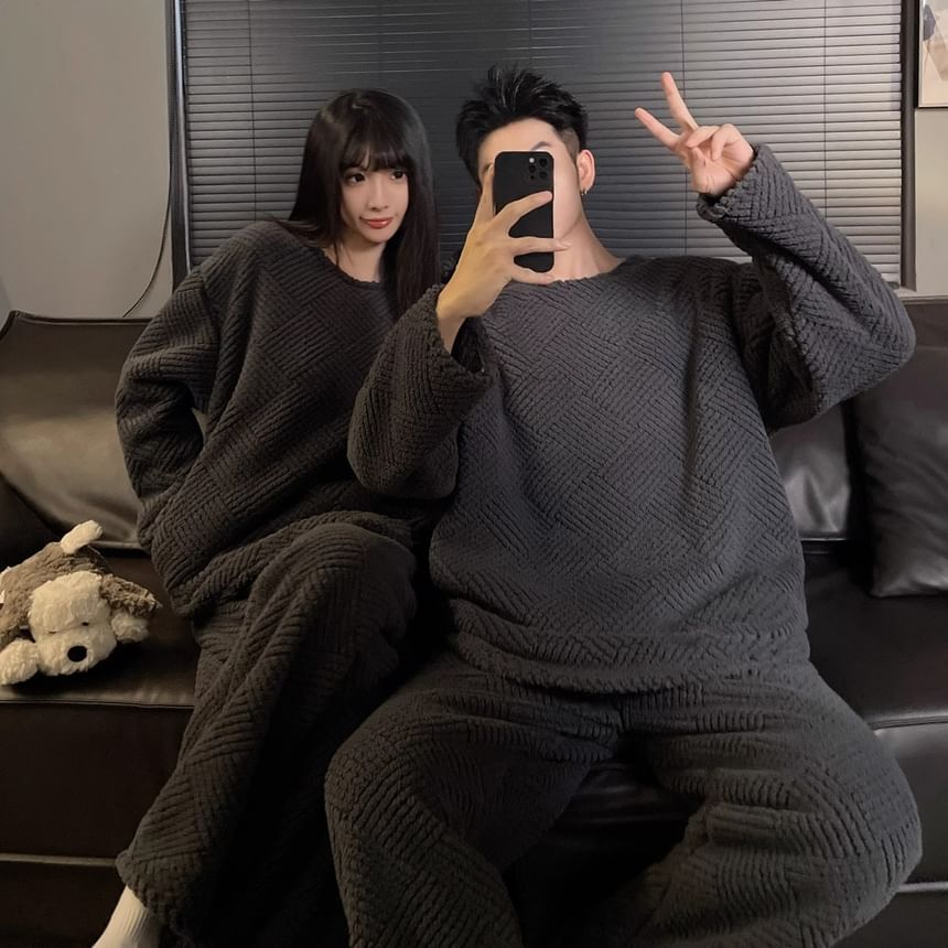 Dazzli - Bijpassende pyjamaset voor koppels: effen gewatteerde sweatshirt met ronde hals + broek