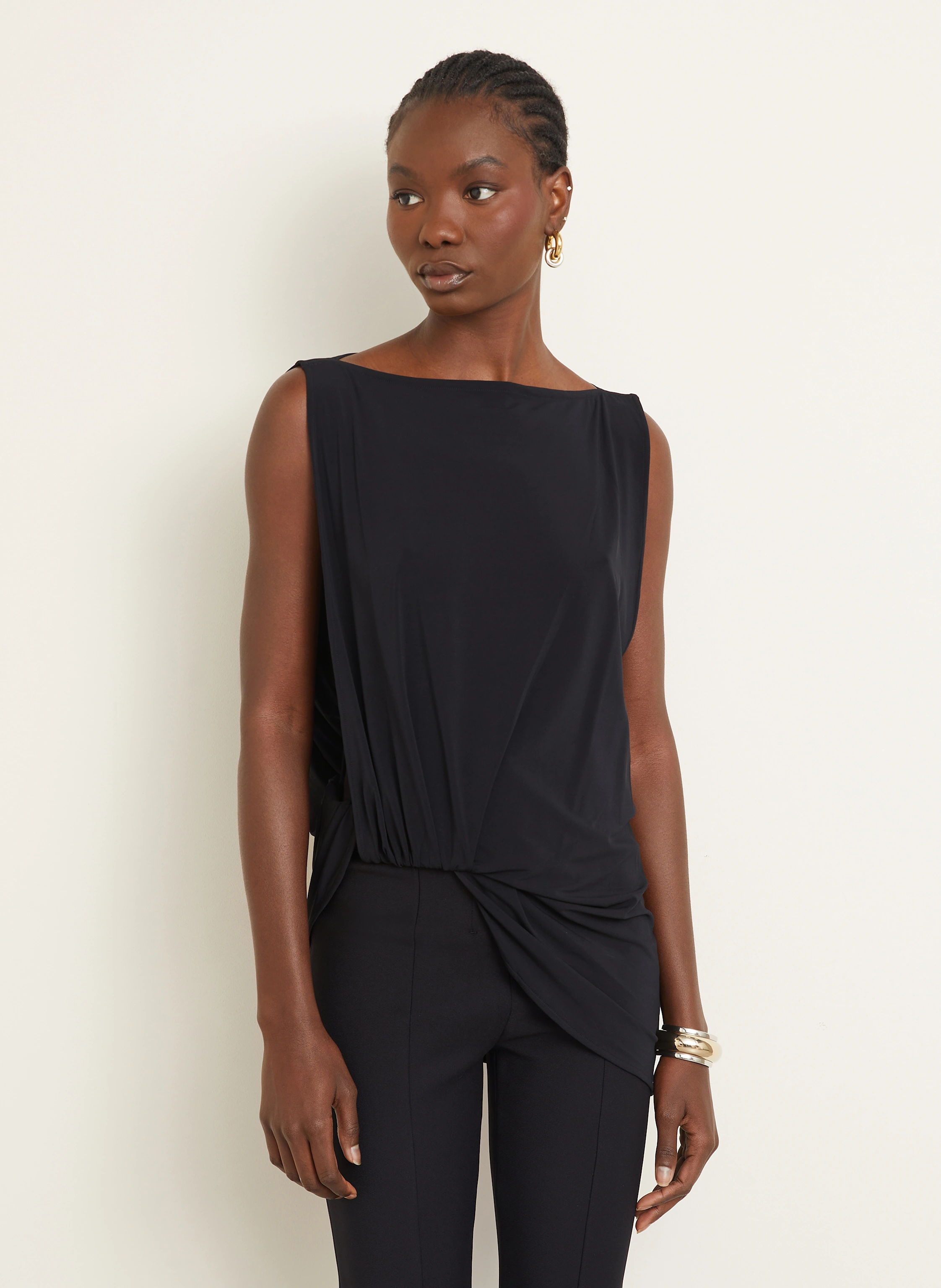 JACQUEMUS Blusentop LE HAUT PEPLO TOP mit Cut-out