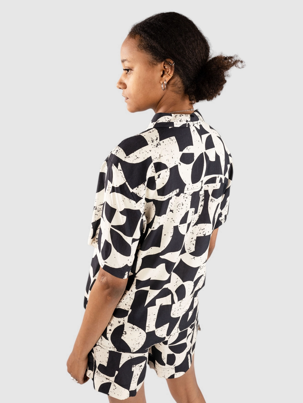 Iriedaily Lucie Shirt black white