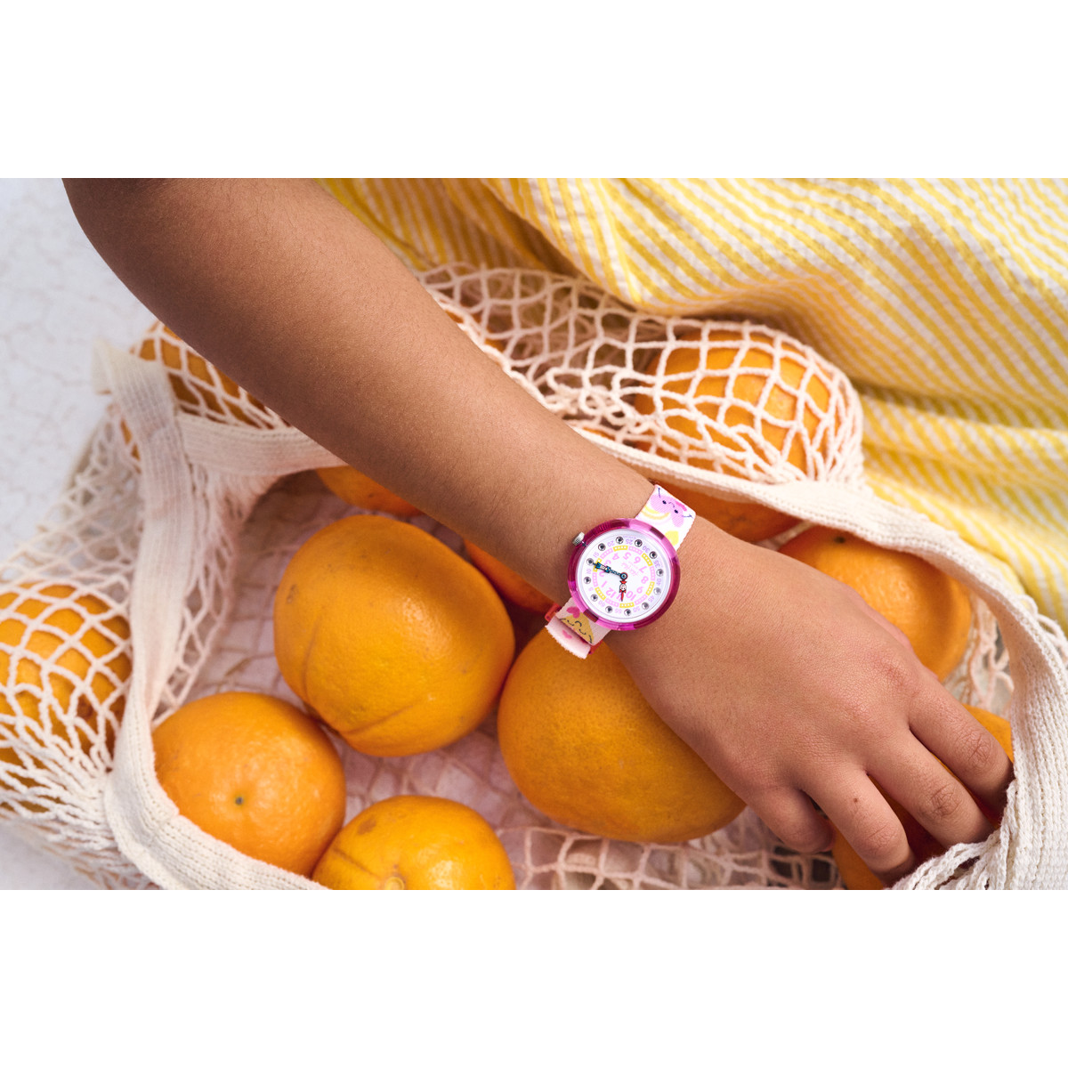 Montre FLIK FLAK Organized Chaos Bouncing Hearts enfant bracelet pet recycle blanc
