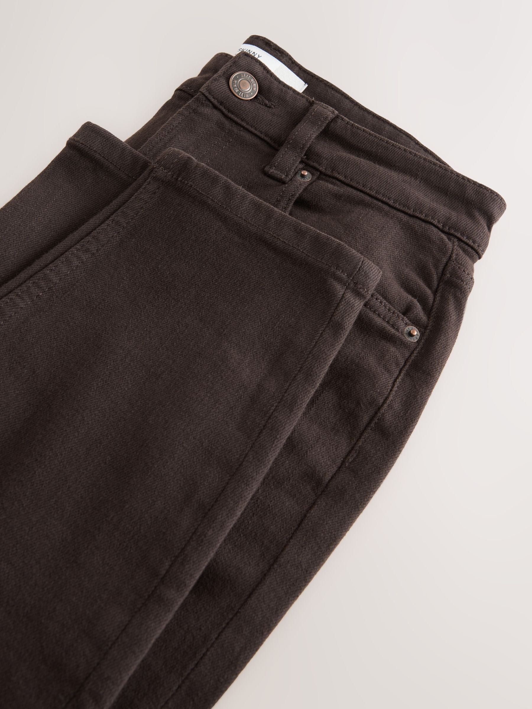 Chocoladebruin - Authentieke relaxed skinny jeans