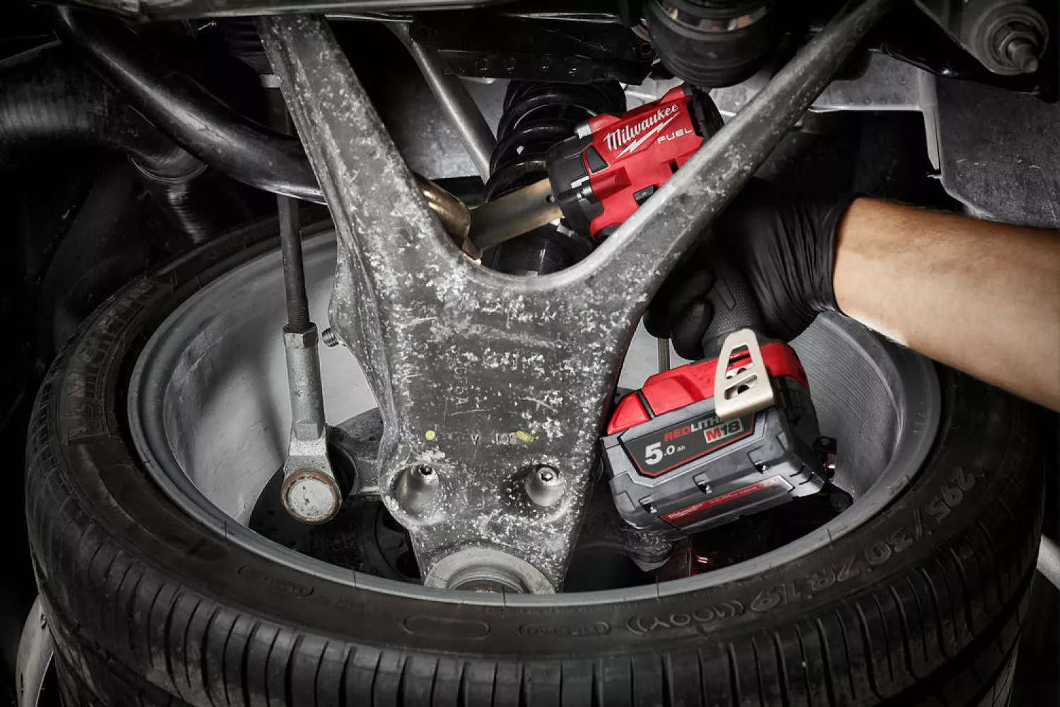 Milwaukee M18 FIW2F12-0X 18V Li-ion Accu slagmoersleutel body in HD Box - 339Nm - 1/2