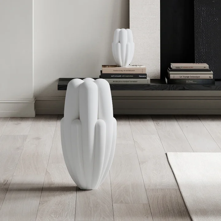 101 Copenhagen - Bloom Slim Vase, mini, bone white