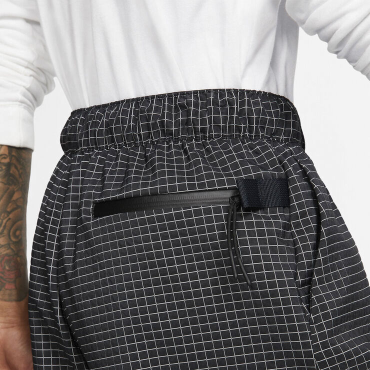 Nike Sportswear Tech Pack Woven Shorts Sort