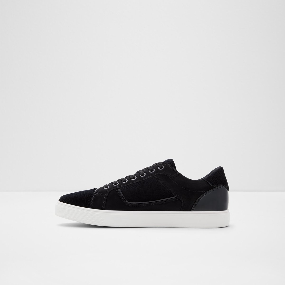 Popstep Black Textile Men Low top
